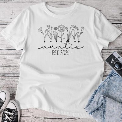 Auntie Est 2025 Promoted To Auntie 2025 Cute Aunt 2025 Unisex T-shirt Cotton Tee