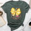 Coquette Bow Pencil Back To School First Day Teacher Student Unisex T-shirt Cotton Tee