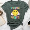 Girls 4Th Grade Vibes Smile Face Back To School Fourth Grade Unisex T-shirt Cotton Tee