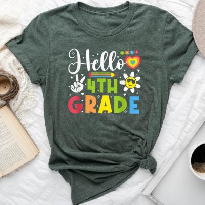Hello Fourth 4Th Grade Happy First Day Of School Girls Unisex T-shirt Cotton Tee