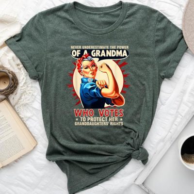 Never Underestimate The Power Of A Grandma Who Votes Graphic Unisex T-shirt Cotton Tee